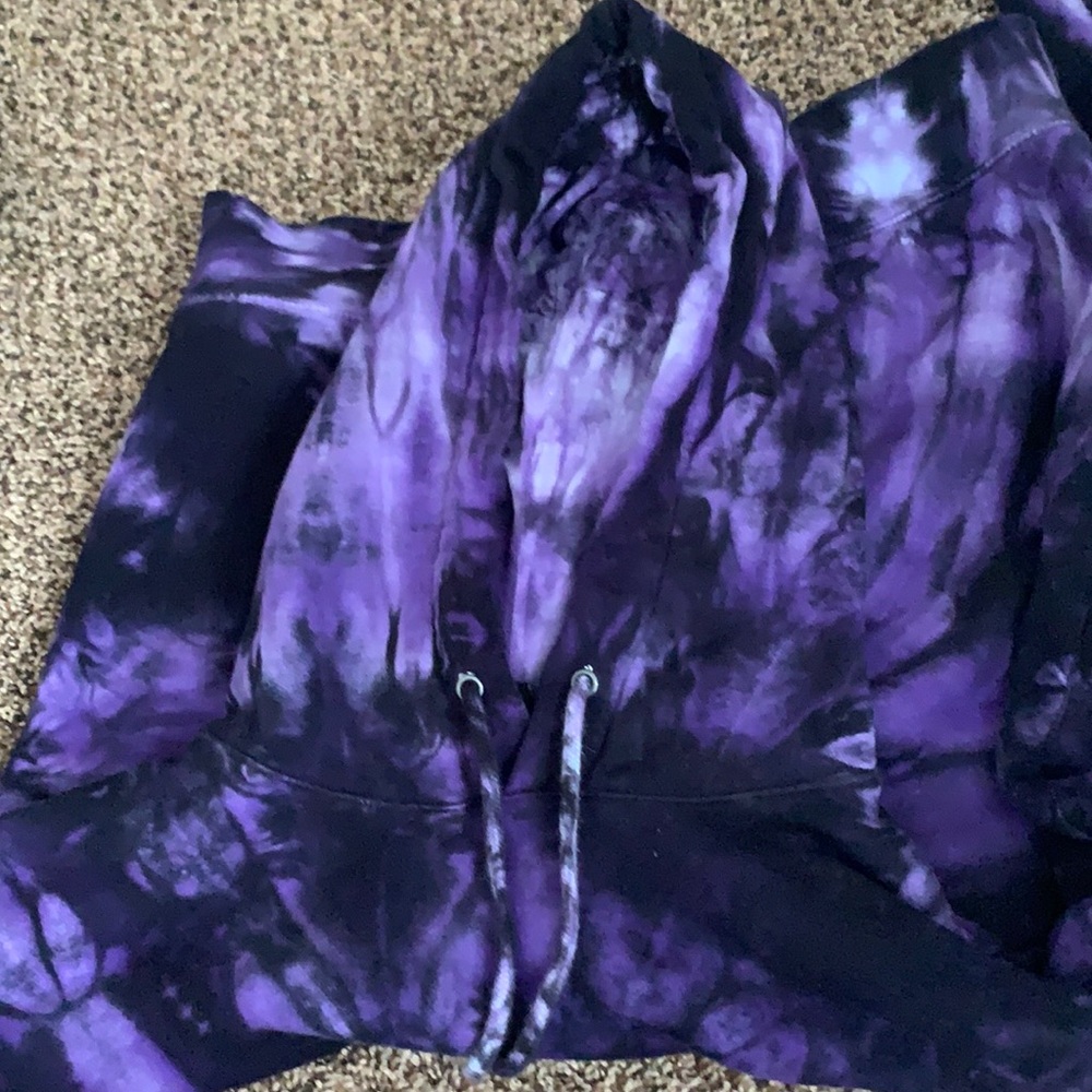 zumiez purple and black tie dye hoodie